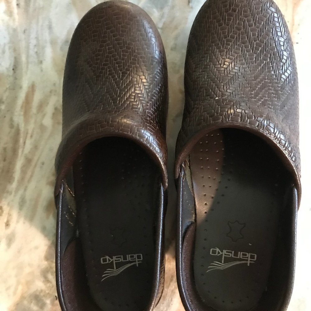Dansko Professional brown clogs size 38